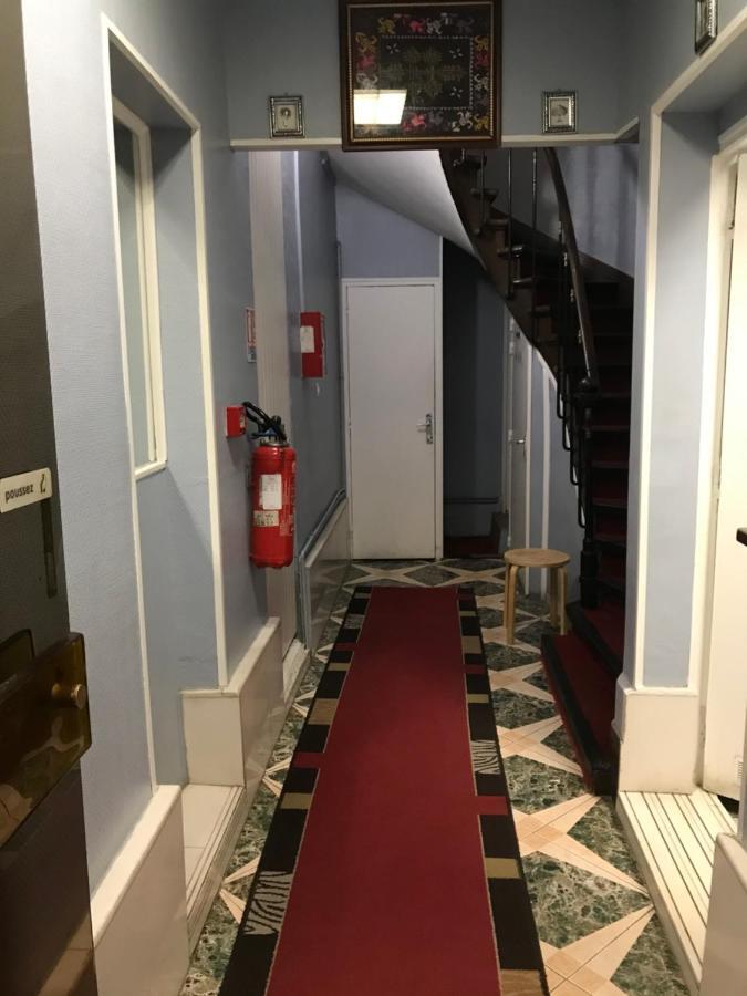 Fm Hotel Parigi Esterno foto